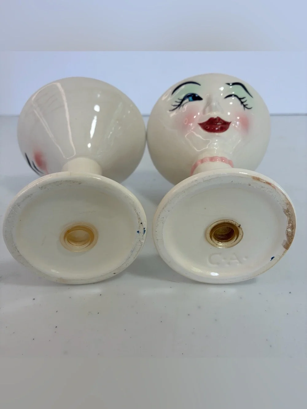 CLAY ART Anthropomorphic Martini Glass Salt Pepper Shaker Set Lady Man Wink Chip